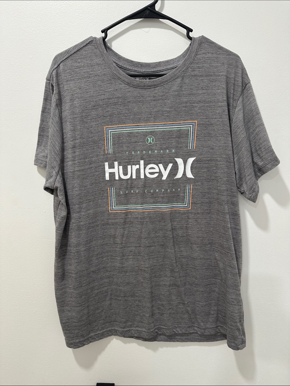 Hurley Gray Short-Sleeve Logo Tee with Multicolor Accents